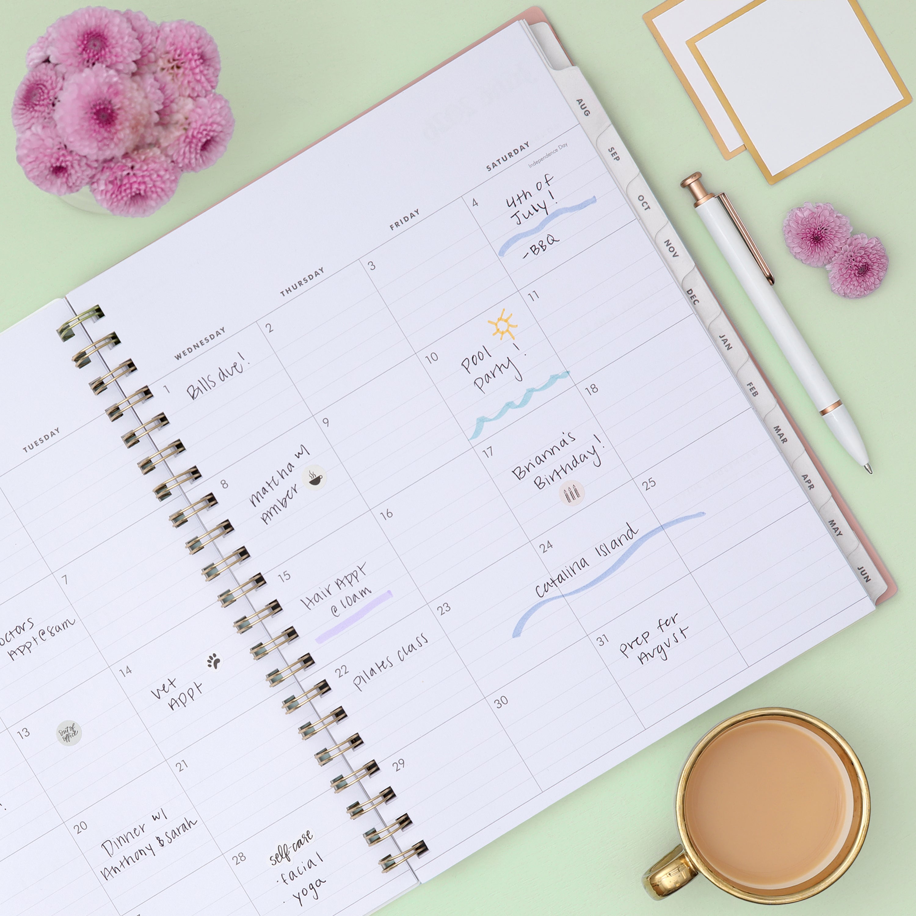 2026-2027 weekly spread featuring ample writing space, bullet points, to do-list