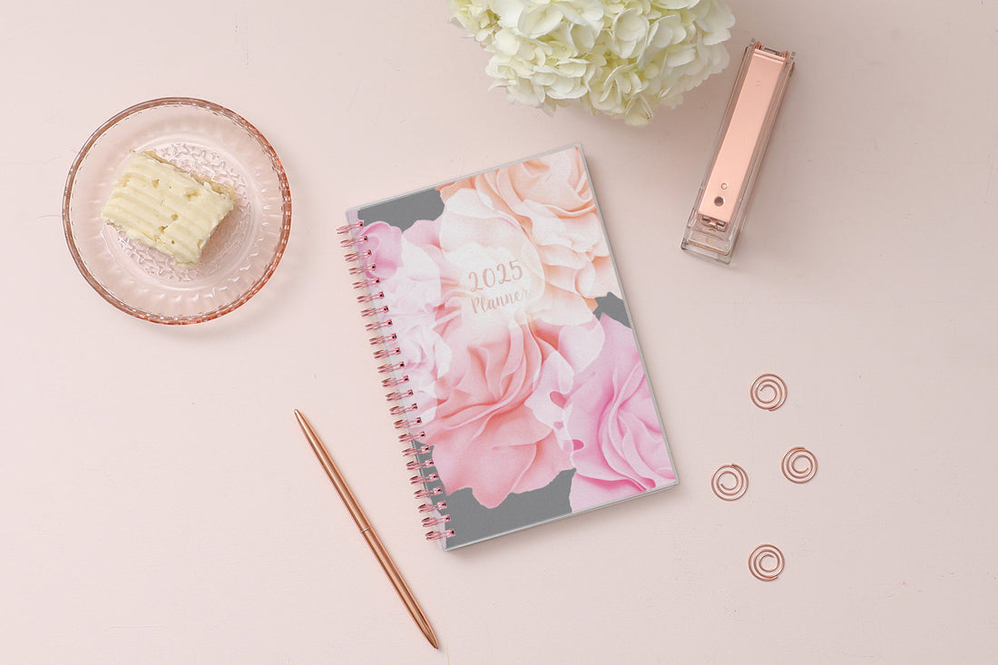 Joselyn 2025 Weekly Monthly 5x8 Planning Calendar