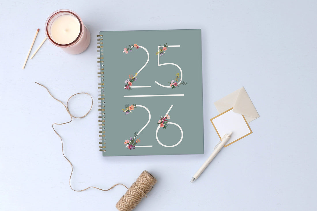 Greta 2025-2026 Weekly 8.5x11 Planning Calendar