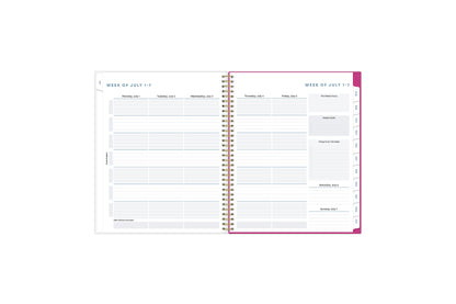 student planner features a weekly spread with an optimized layout for each class and sections for note-taking, projects, and assignments