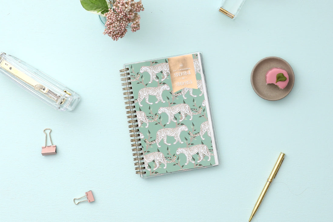 jungle cat pattern with mint background in 5x8 planner size for July 2024- June 2025