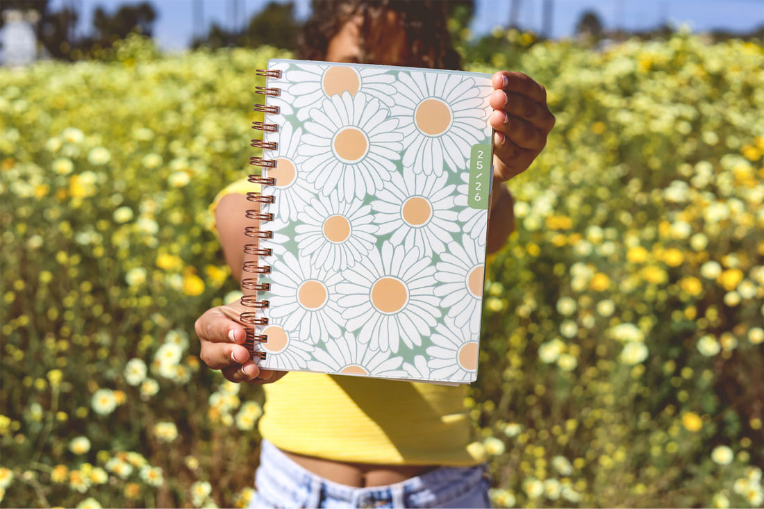 Michelle 2025-2026 WAAV Weekly Planner Notes 5.875x8.625