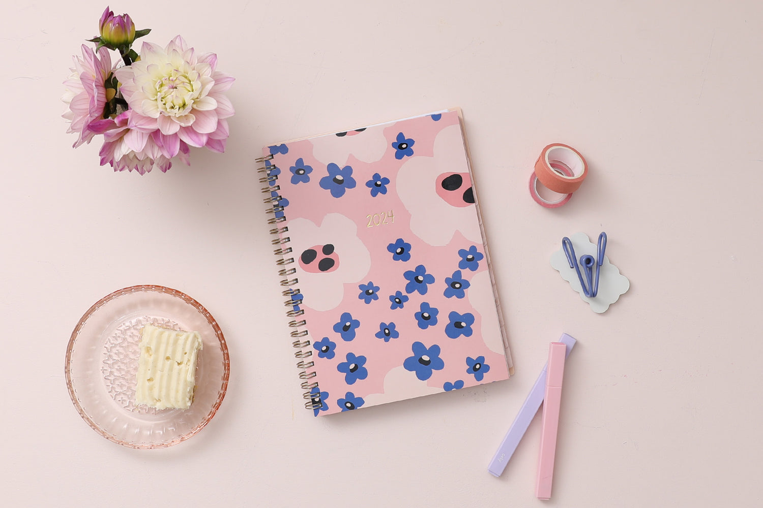 2024 january - 2024 december 5x8 planner size weekly monthly with purple and pink flowers