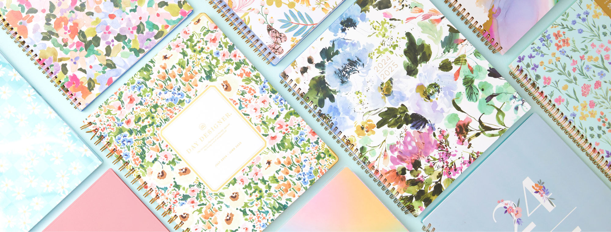 Brighten up your day with floral and trendy planners, ideal for keeping your thoughts and schedule organized.