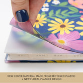 high definition photo of the planner printed with quality flexible cover.
